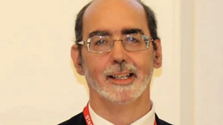 "קנאה מינית": מנהל בית ספר תקף את סגנו עם מפתח צינורות