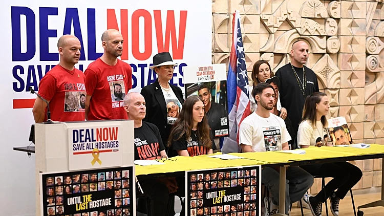 שורדי שבי פנו לטראמפ באנגלית: "תמשיך להילחם למען 59 החטופים"