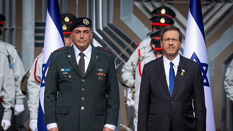 הרמטכ"ל: "צה"ל מוכן להכות בחמאס. אם נידרש לכך - נעשה זאת בקרוב"