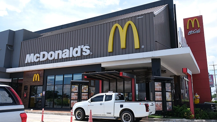 Ayutthaya,,thailand,16/07/2020:,mcdonald's,was,founded,in,1948.,the,two