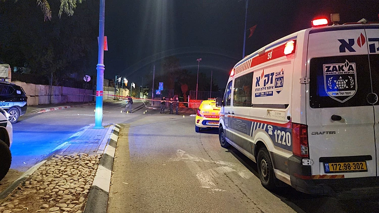 אישה בת 48 נרצחה ביריות ברכבה בלוד: "הייתה מאוימת"