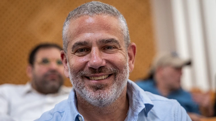 ינון מגל