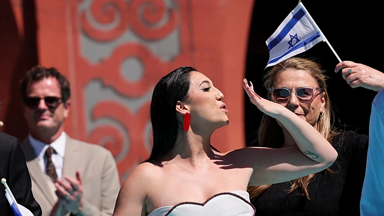 סערה באירוויזיון: מחאה ואיומים על המשלחת הישראלית בטקס הפתיחה