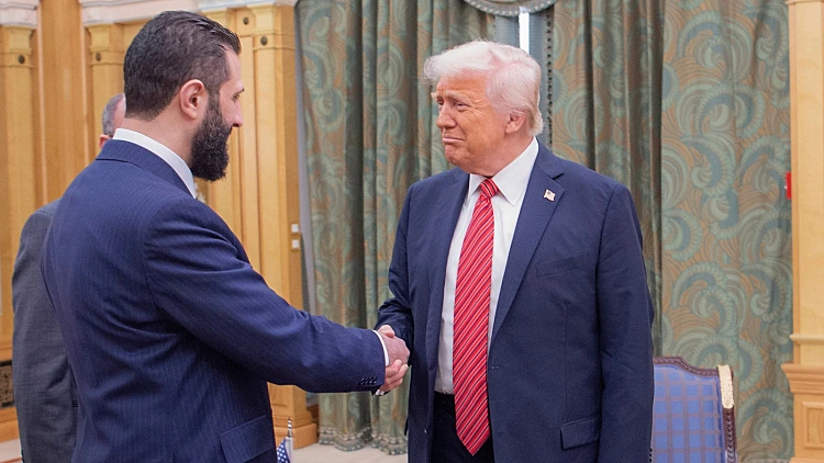 משרד החוץ של סוריה: "מברכים על החלטת ארה"ב להסיר את הסנקציות"