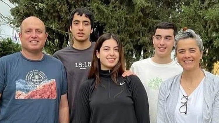 "כאב עצום": האלבום לזכר משפחת קוץ, שנמחקה ב-7 באוקטובר