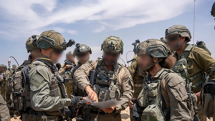 קצין במילואים נפצע קשה בצפון הרצועה; חלוקת הסיוע תתחדש מחר