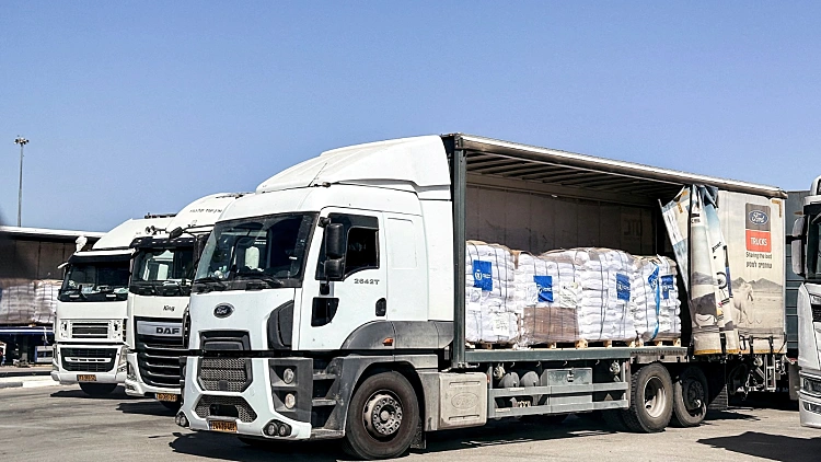 סיוע הומניטרי בדרך לרצועת עזה