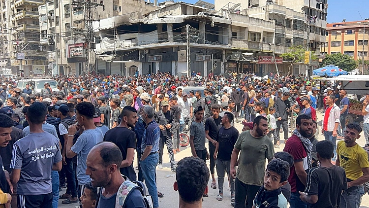 טראמפ: "רוצים לעצור את המצב בעזה"; מנכ"ל קרן הסיוע התפטר