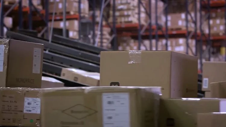 לאן נעלמו החבילות? שיחה עם בעלי חברת הקניות שקרסה