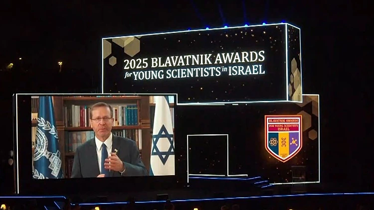 תאי גזע ואירועי קיצון: המדענים הזוכים בפרס בלווטניק