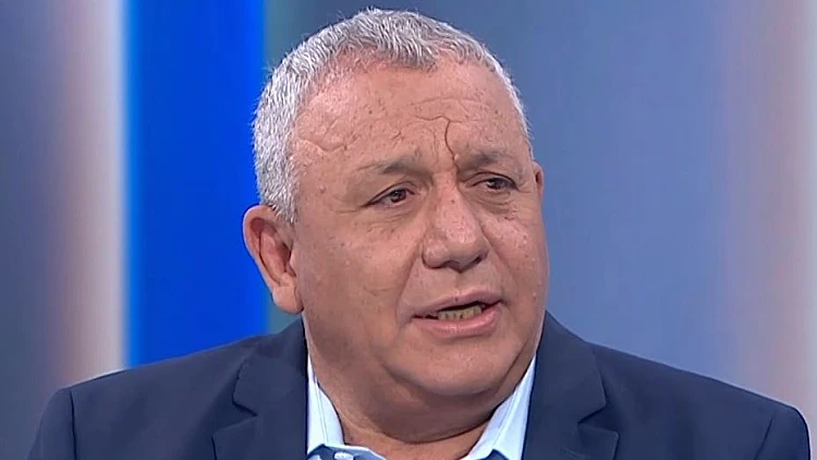 ח"כ איזנקוט: "שיקולים פוליטיים מנהלים את המלחמה"