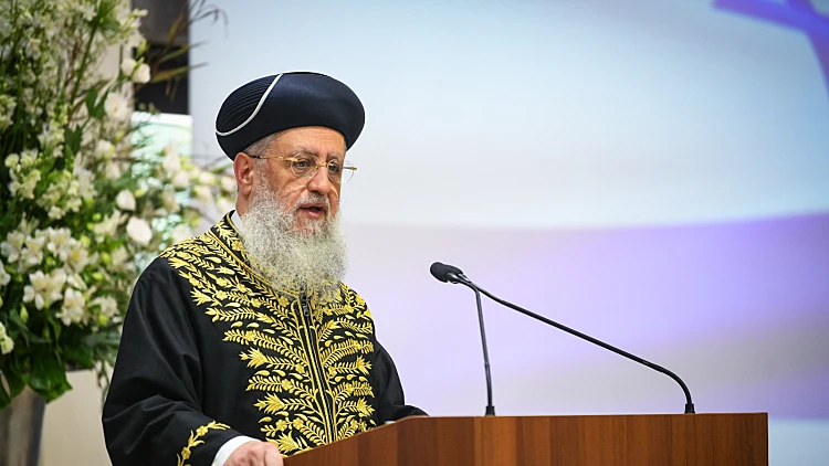 "לא יעזור להן": ההתבטאות של הרב הראשי נגד בג"ץ - ונגד נשים