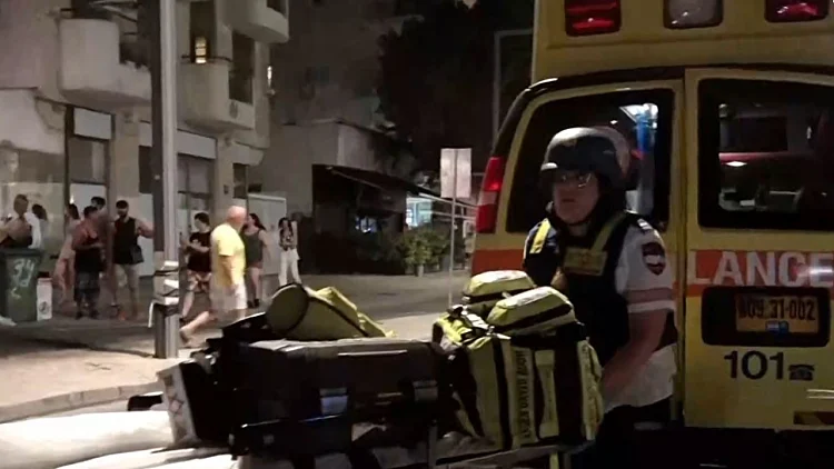 ראשונים לכל זירה: לילה עם אנשי מד"א תחת האיום האיראני