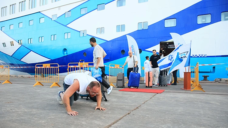 יציאת אירופה תשפ"ה: אוניית החילוץ הראשונה הגיעה לנמל אשדוד