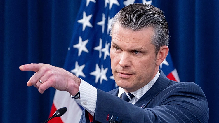 מפוקס ניוז - לפנטגון: מי אתה שר המלחמה פיט הגסת'?