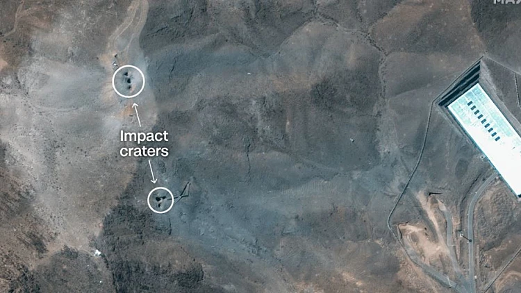 צה"ל תקף בפורדו; הופצצו סמלי שלטון, בהם כלא למתנגדי משטר