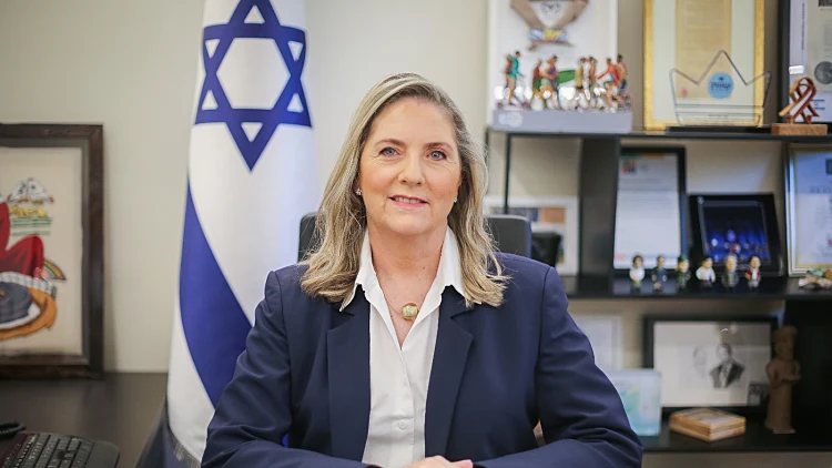 לרגל המצב הביטחוני: רעיית הנשיא משיבה לשאלות הילדים