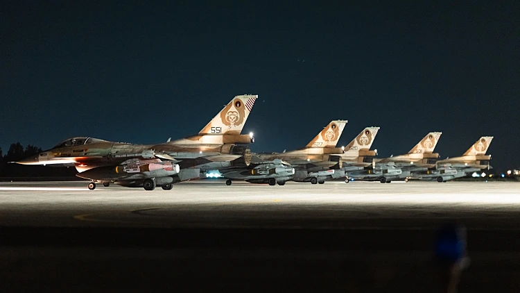 מצב חירום ברחבי הארץ: ישראל פתחה במתקפת מנע באיראן