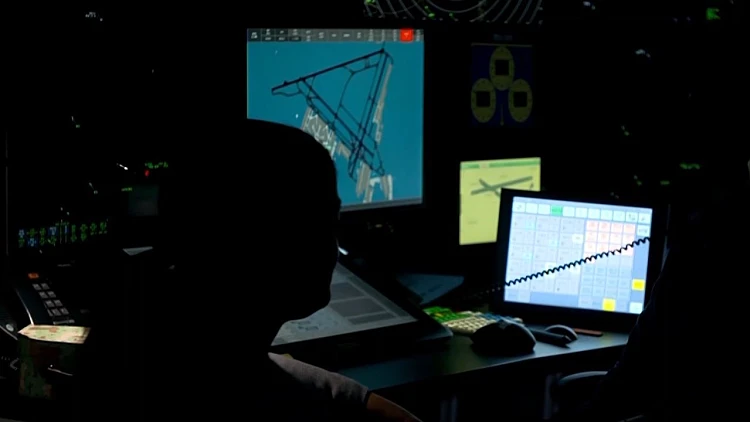 מכת הפתיחה והקרב על השמיים: הדרמה בנתב"ג בליל התקיפה באיראן