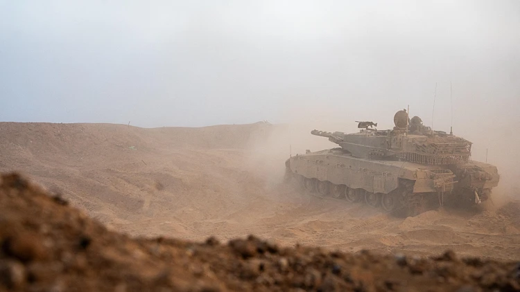 גל תקיפות נרחב בעזה; חוסל מחבל חמוש שהתקרב לכוחות בשומרון