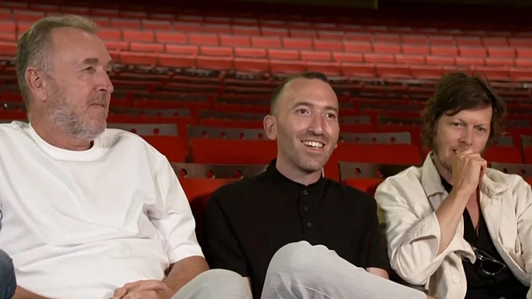 הילולה ללא הפסקה: שלום אסייג וחבורת שנות ה-90 חוזרים לקולנוע