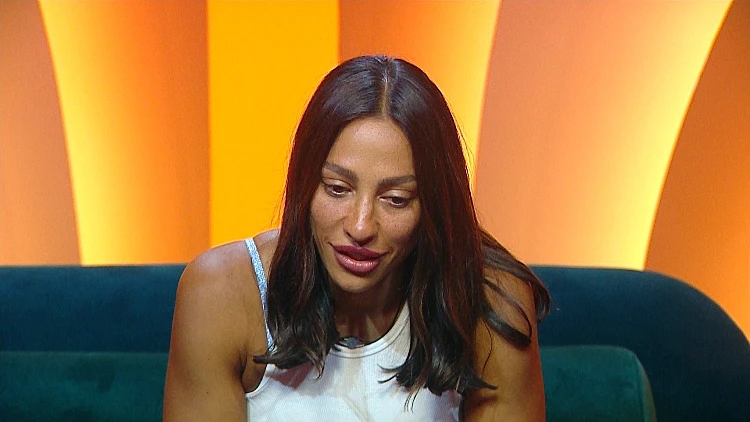 שני על הקושי להראות לילדיה אהבה: "אני לא מראה יותר מדי"