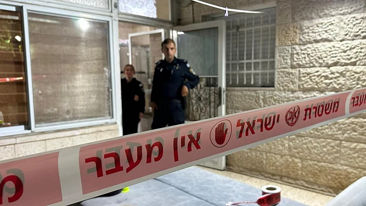פעוטה בת 3 נרצחה בדקירות במזרח ירושלים, אביה ניסה להימלט ונעצר