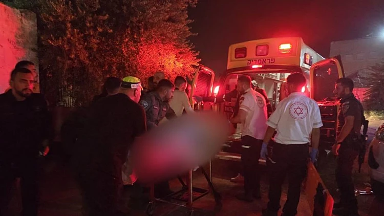רצח בלוד: אישה נורתה למוות, מאבק על חייה של פצועה אנוש