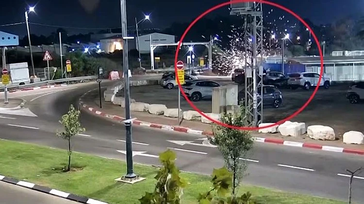 רימונים בשכונת היוקרה ברמת השרון: "חשבנו שנפל טיל"