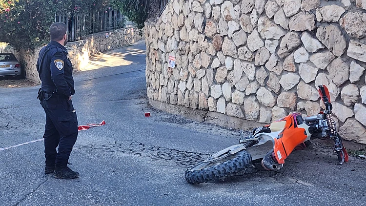 מרדף באזור נצרת: ביצע ירי לעבר בית, נמלט על אופנוע - ונורה
