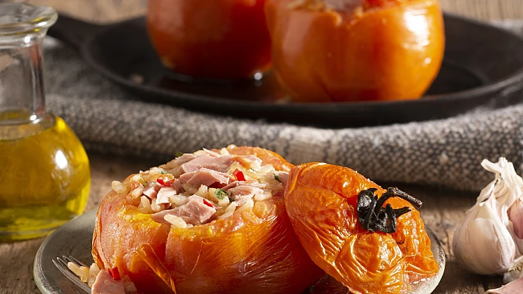 עגבניות במילוי אורז וטונה