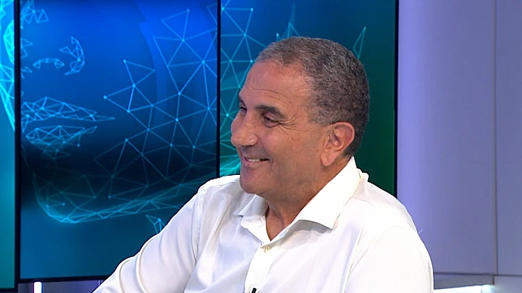 הרמת פנים – בלי ניתוח, בלי צלקות, בלי תקופת החלמה ארוכה