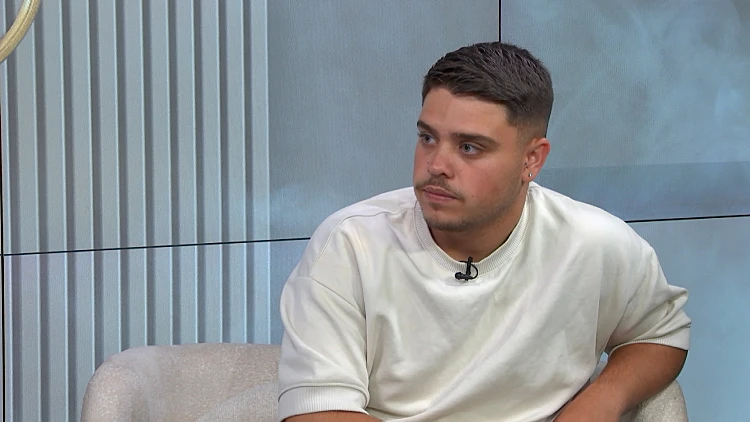 מושיקו עג'מי בריאיון מודח בספא של לירז