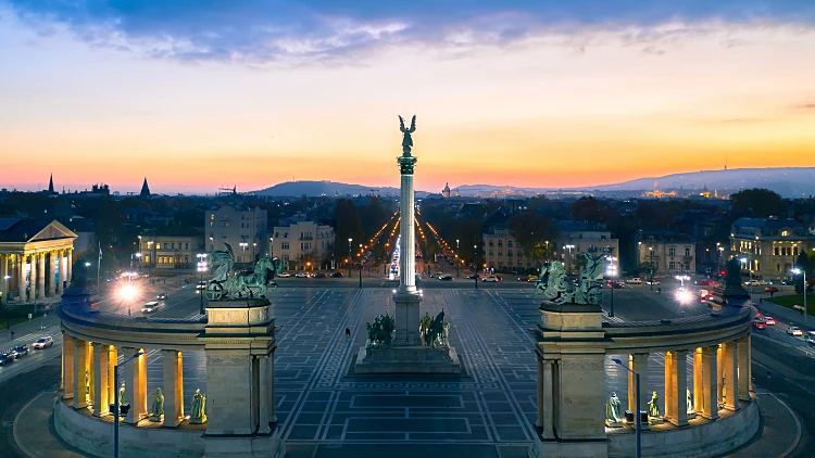 כיכר הגיבורים בודפשט