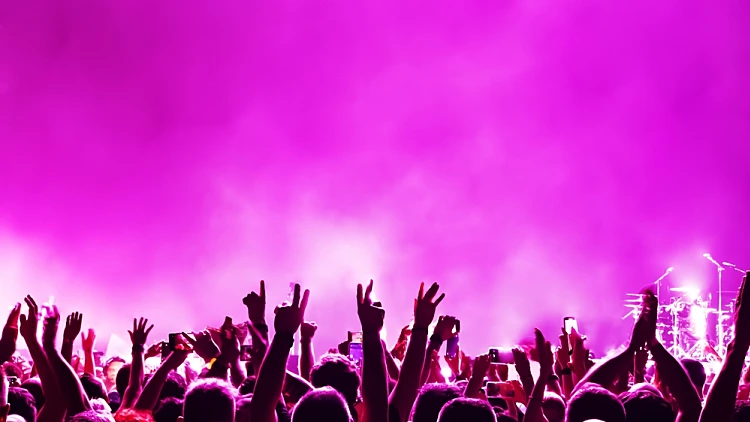 לראשונה מזה 7 שנים: להקת הבנות האגדית התאחדה על הבמה | רשת 13