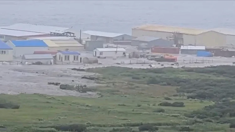 רעידת אדמה הכתה במזרח רוסיה, כוננות צונאמי ביפן ובארה"ב