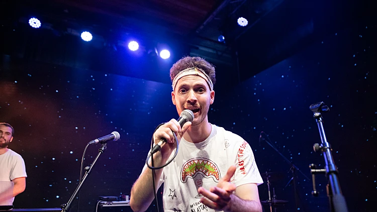 ביגבי בהופעה