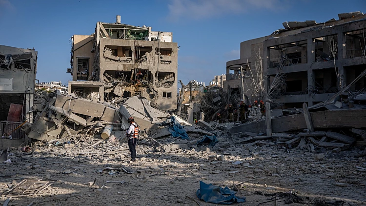 מקלטים סגורים, שחלקם הושמשו לבתי כנסת: כאוס המיגון בבני ברק