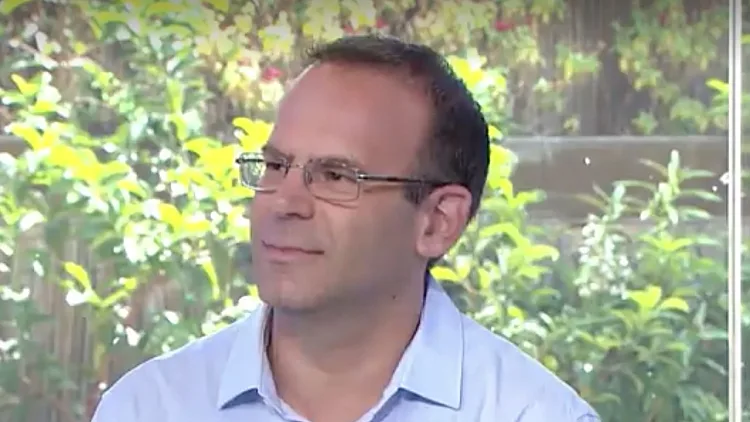 כשהטכנולוגיה באה לעזרת הסובלים משחיקת ברך וירך