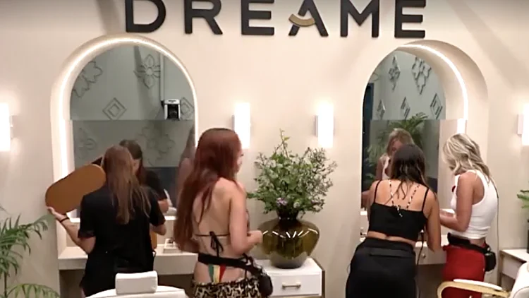 הדיירים מתחדשים במעצב השיער של דרימי