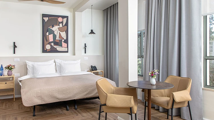 חדר במלון כרמל בוטיק בחיפה