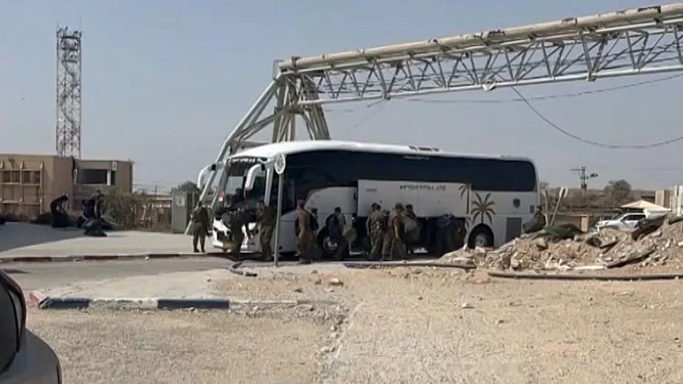 48 מעלות בלי חשמל: עשרות חיילות התעלפו והתייבשו בבסיס בדרום