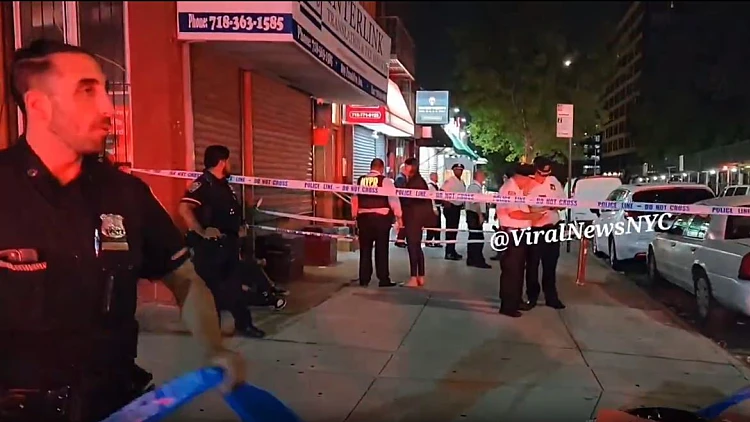 אירוע ירי בשכונה יהודית בניו יורק: לפחות 3 נהרגו, החשוד נמלט
