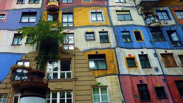 Hundertwasser "בית הונדרטוואסר" בווינה