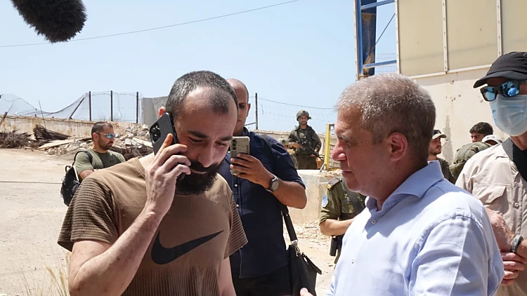 ביקש מים מתושבים - ונעצר: ישראלי הושב לארץ אחרי כשנה בלבנון