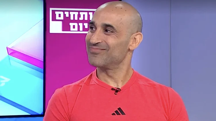 ההבדלים בין אימון בסטודיו לאימון בחדר כושר