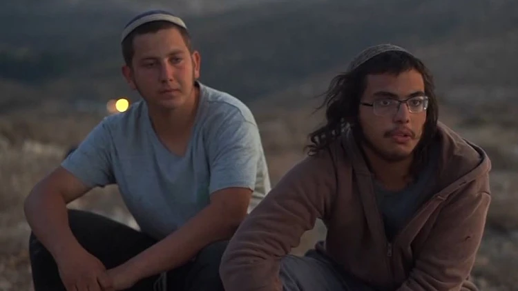 נוער בלי גבולות: 24 שעות בתוך מאחז בלתי-חוקי בשטחים