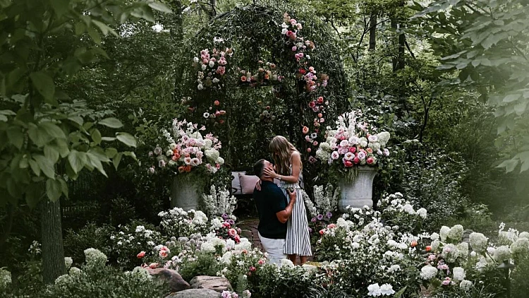 טיילור סוויפט וטראוויס קלסי