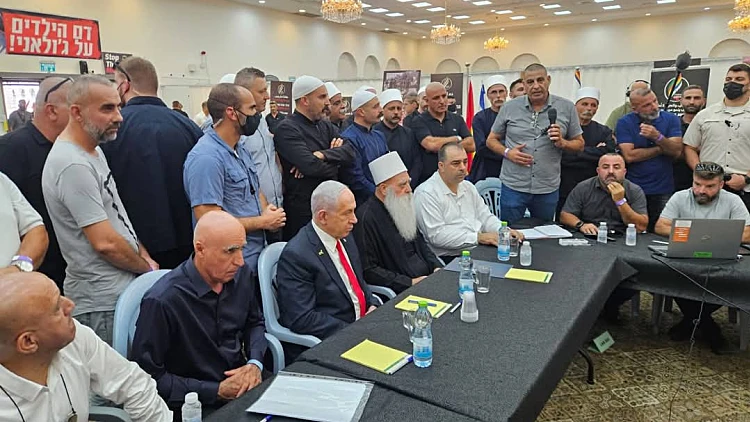 ברקע הדיווחים על תקיפות בסוריה: רה"מ נפגש עם ראשי העדה הדרוזית