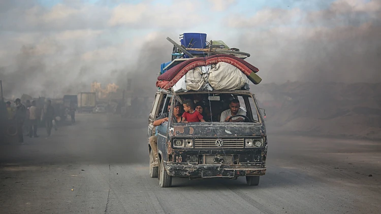 הדיון הסודי על תוכנית ההגירה מעזה שכינס רה"מ עם בכירים במוסד